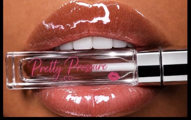Luxury Glosses & Lashes That Turn Heads